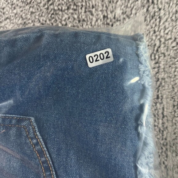Francescas Harper Heritage Denim Skirt Mini Skirt Size M Blue Raw Hem Short Y2K - Picture 8 of 8